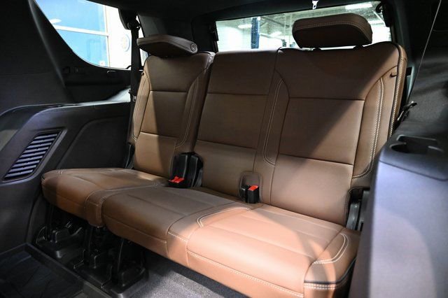 New 2026 Chevrolet Tahoe High Country w/ LPO, Illumination Package AWD/4WD image 15