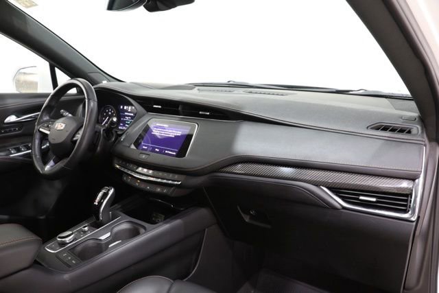 Used 2020 Cadillac XT4 Sport AWD/4WD image 17