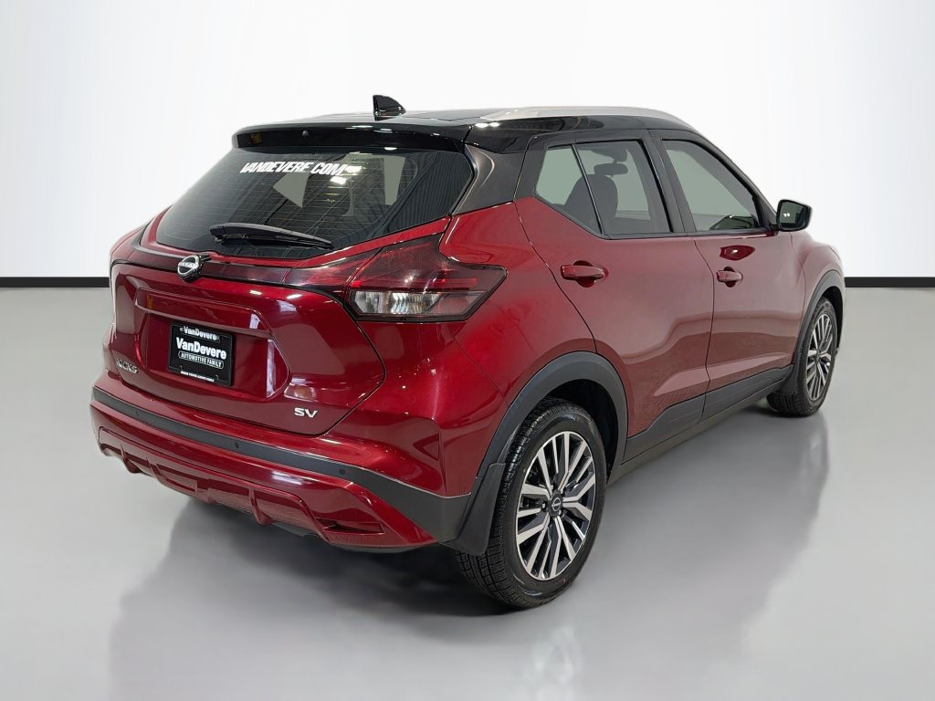 Used 2023 Nissan Kicks SV FWD image 9