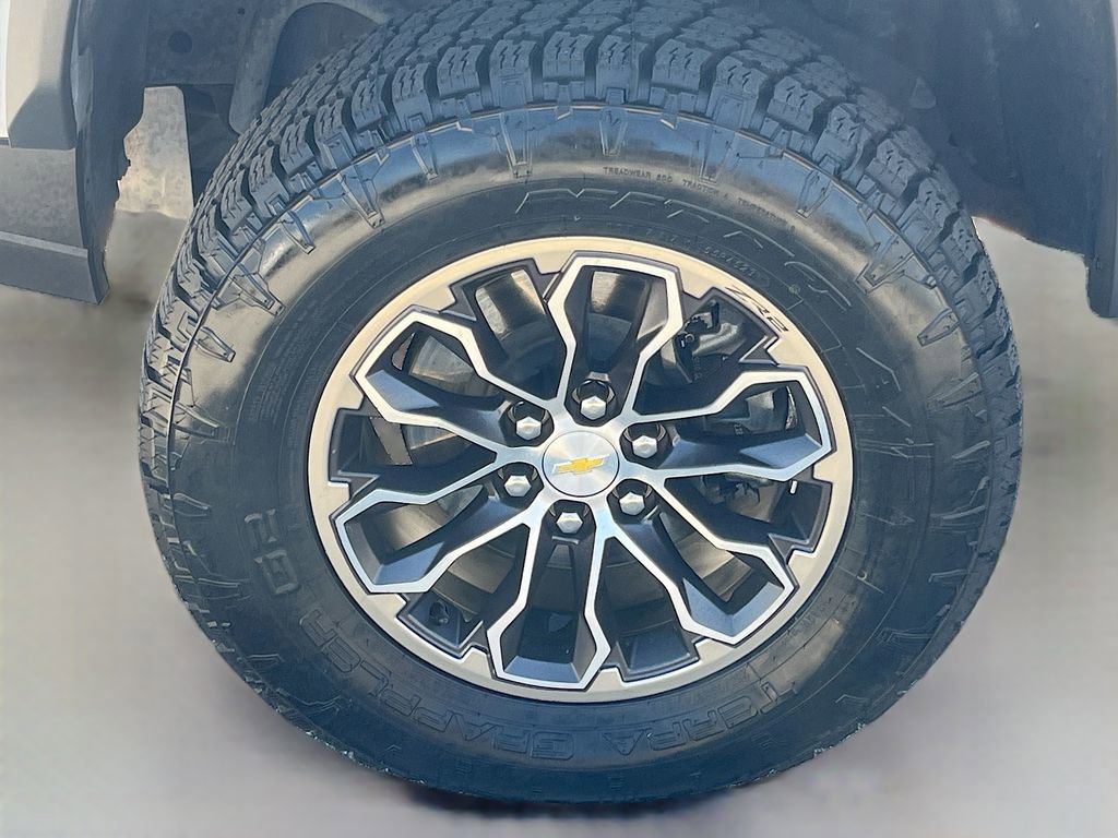 Used 2022 Chevrolet Colorado ZR2 image 30