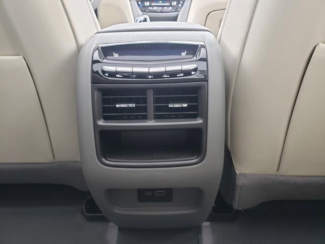 New 2026 Cadillac XT5 Premium Luxury w/ Driver Assist Package image 13