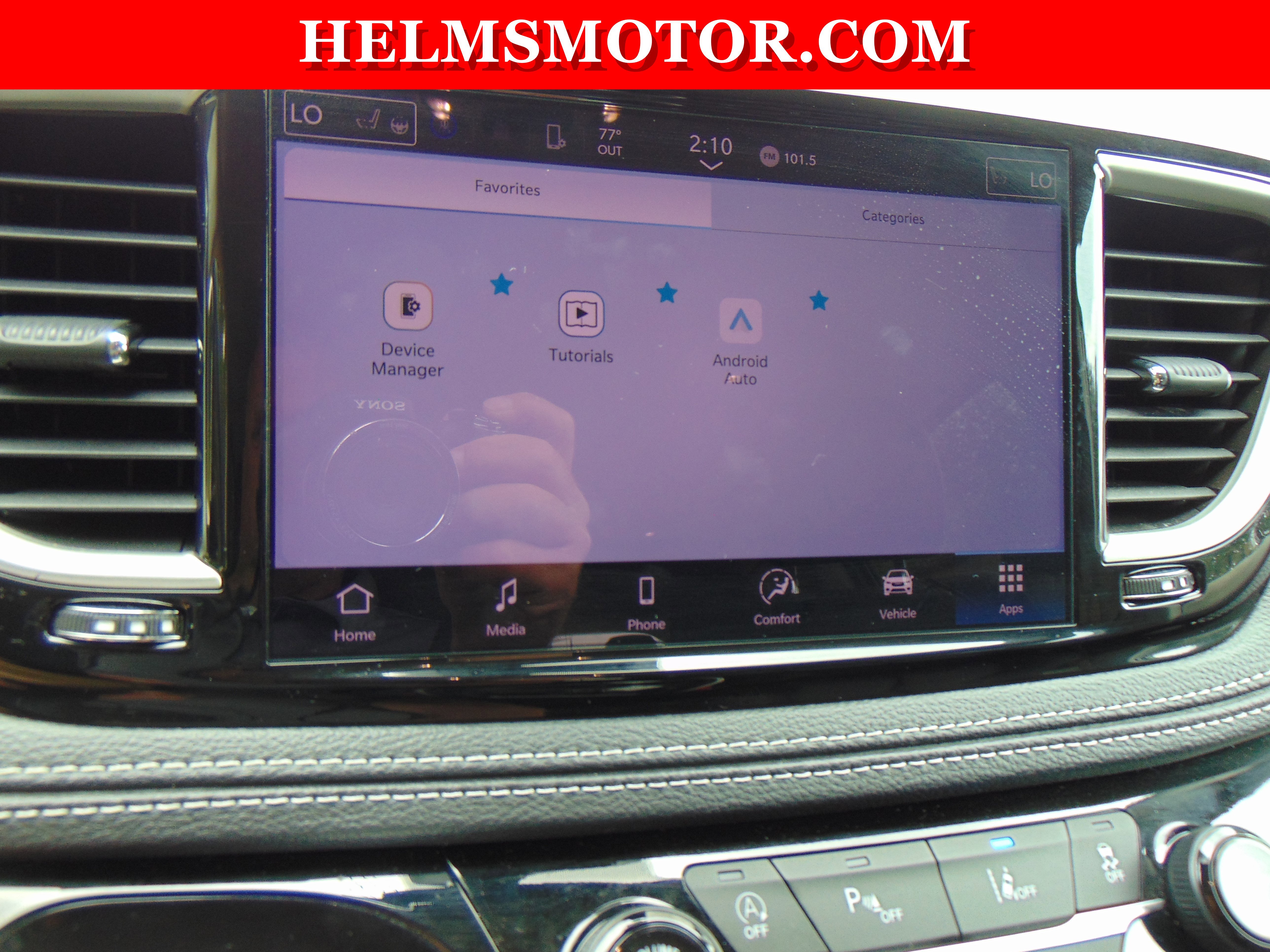 Used 2024 Chrysler Pacifica Touring-L image 31