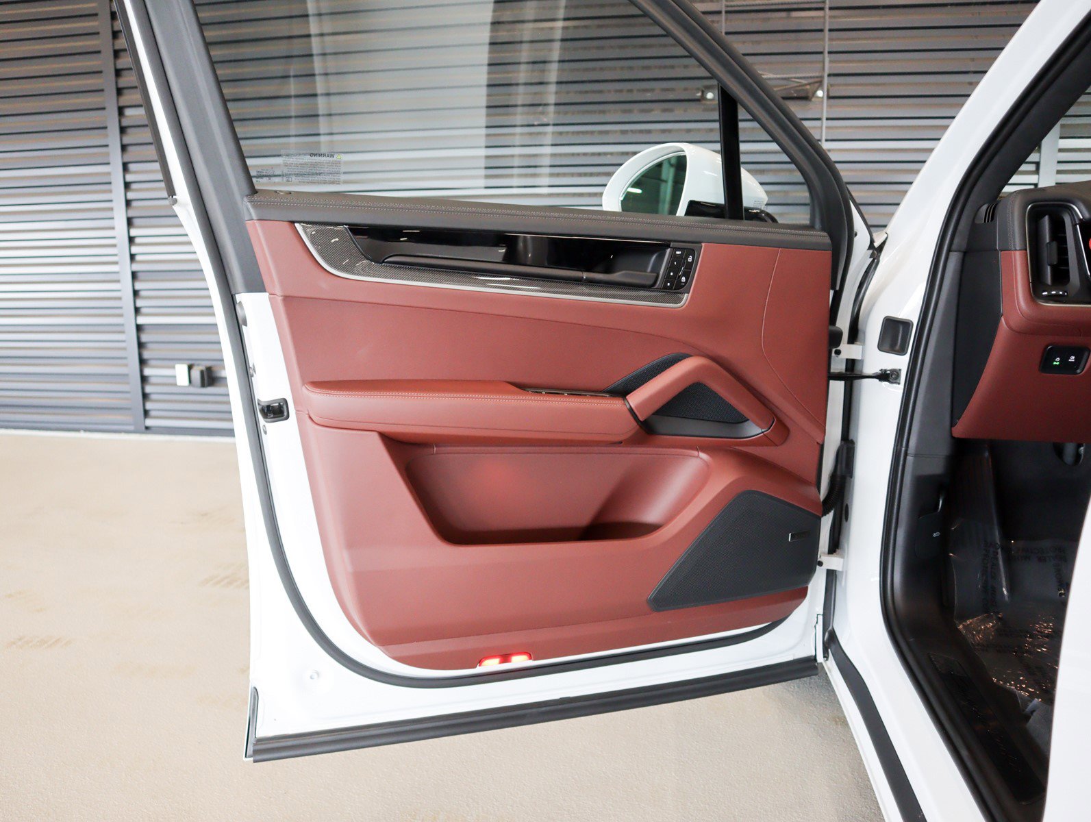 New 2026 Porsche Cayenne Turbo image 25