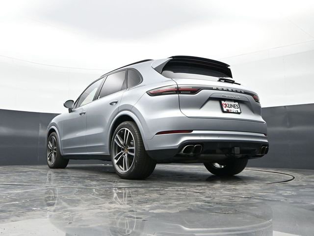 Used 2020 Porsche Cayenne Turbo AWD/4WD image 47
