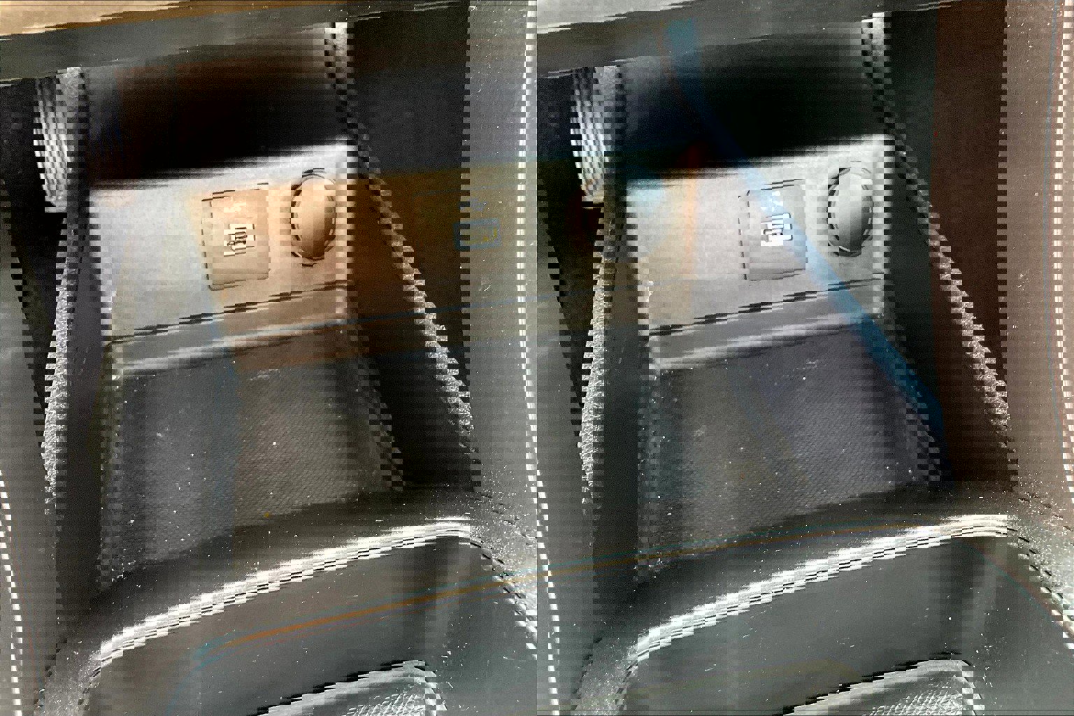 Used 2018 Ford Fusion S image 34