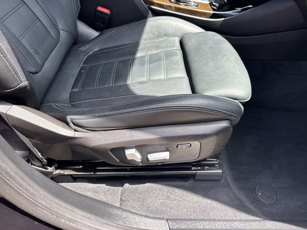 Used 2019 BMW X3 sDrive30i w/ Driving Assistance Package RWD image 14