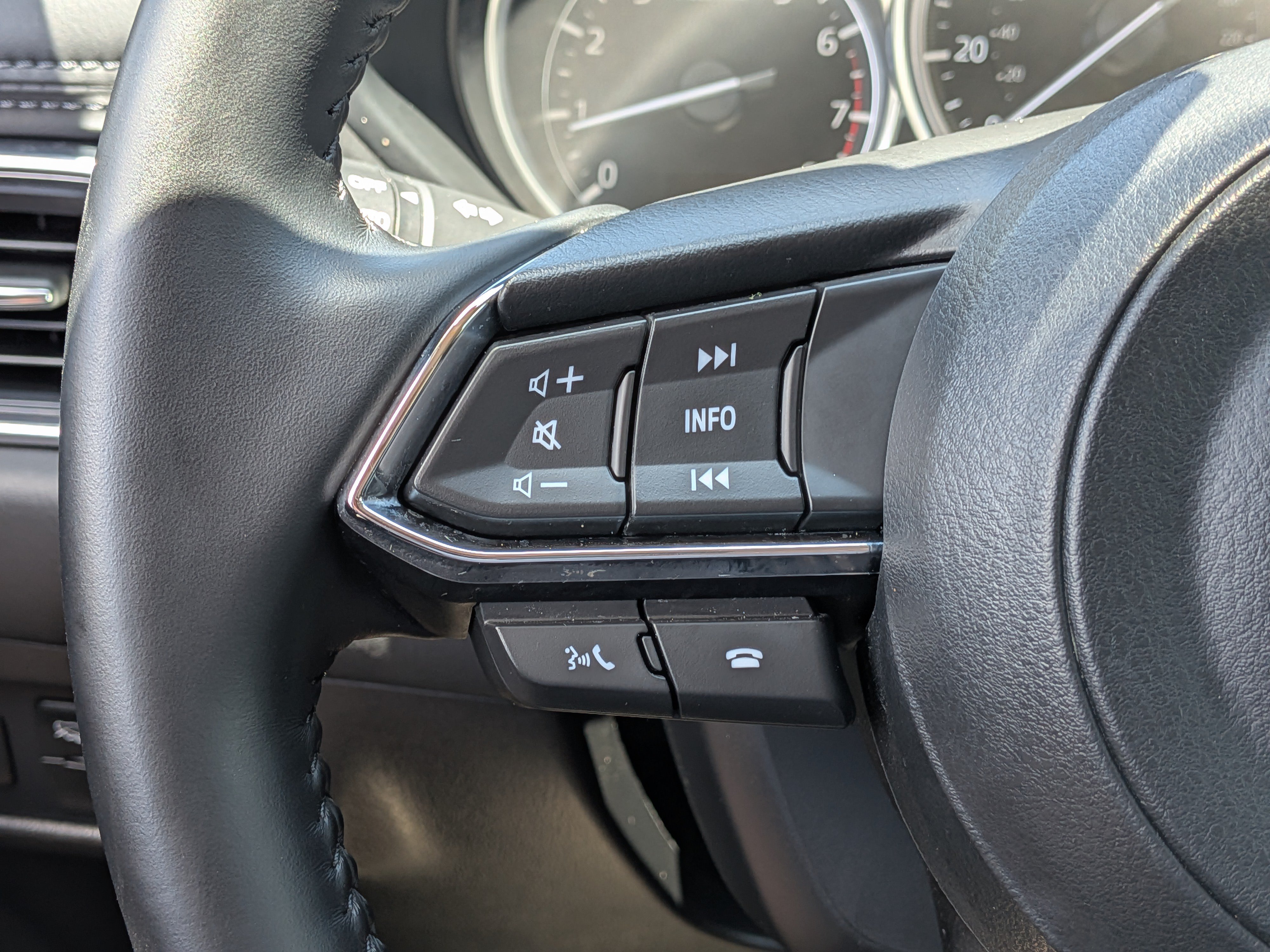 Used 2025 MAZDA CX-5 AWD 2.5 S w/ Preferred Package image 24