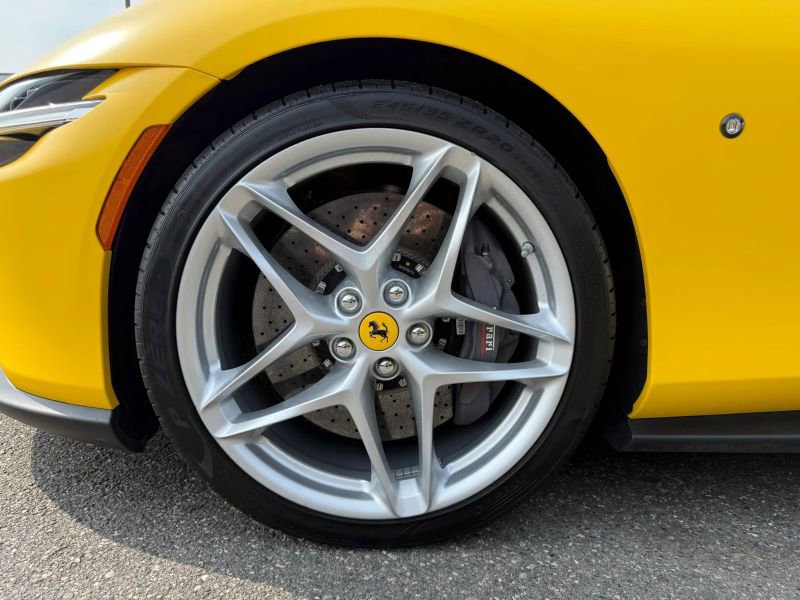 Used 2022 Ferrari Roma image 34