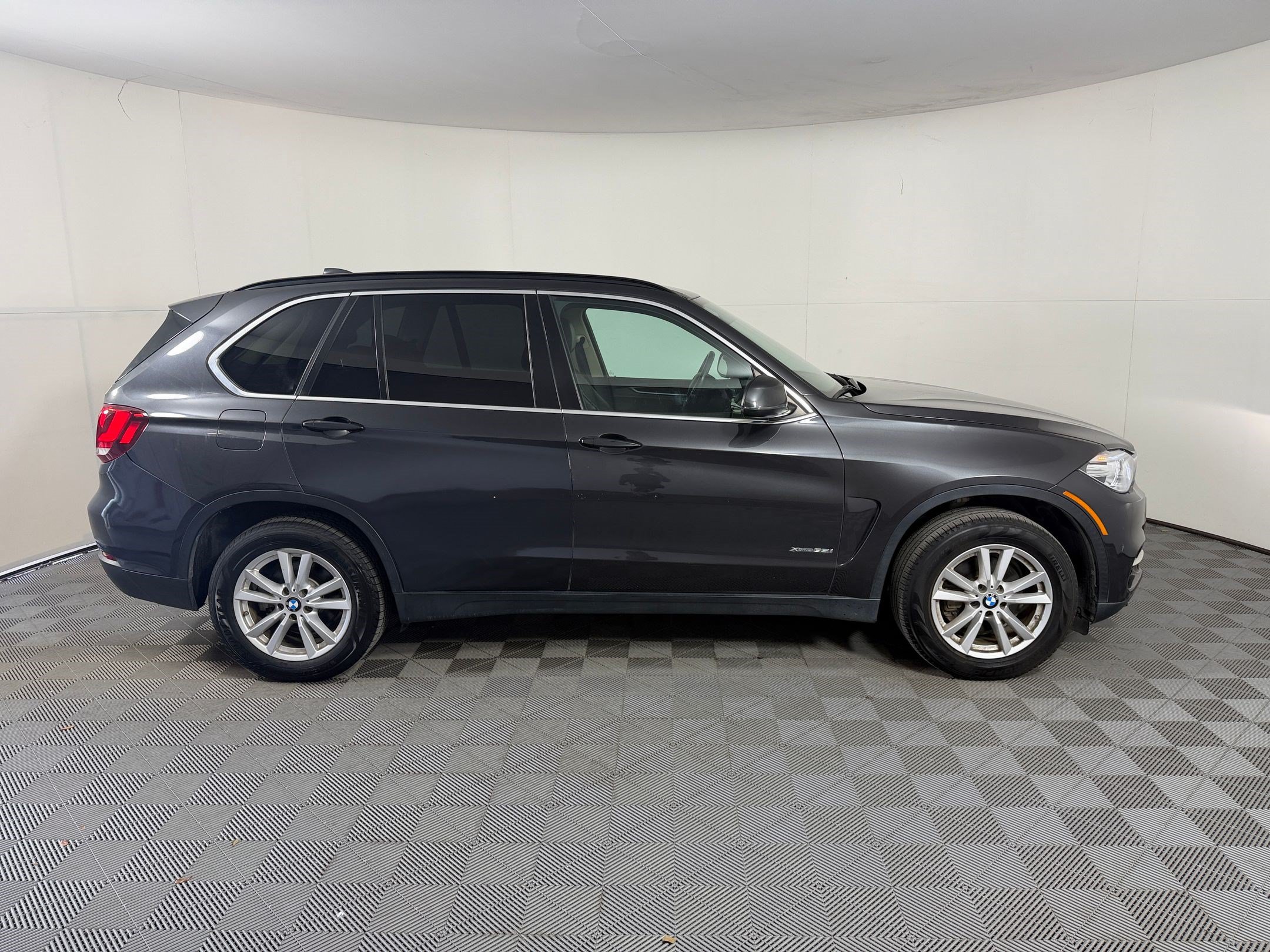 Used 2015 BMW X5 xDrive35i AWD/4WD image 8