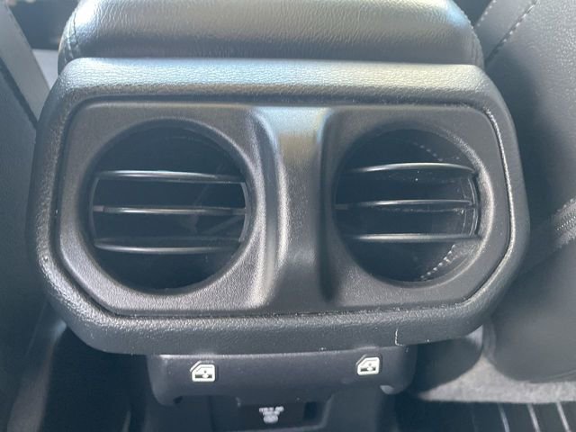 Used 2021 Jeep Wrangler Unlimited Sahara AWD/4WD image 21