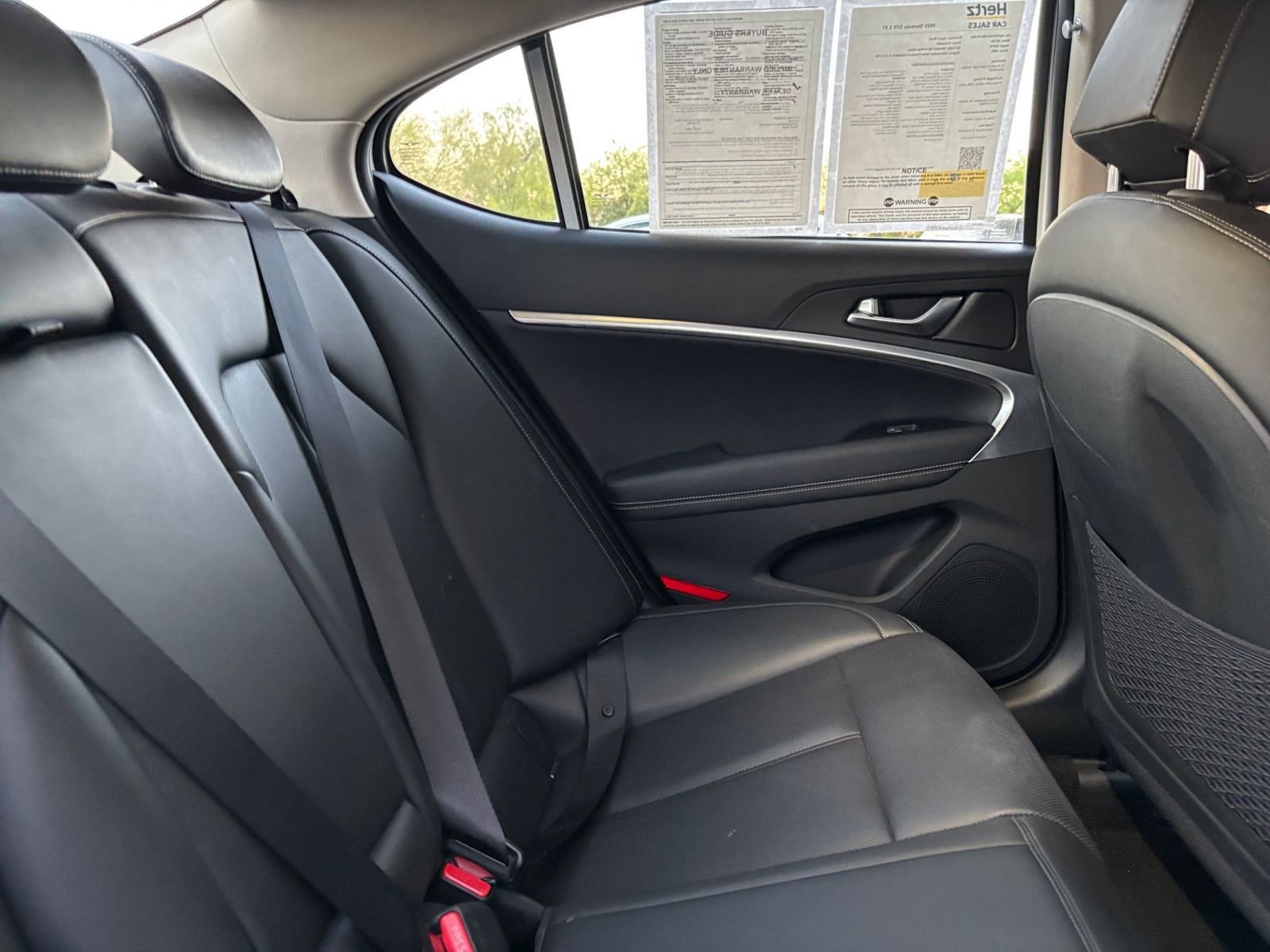 Used 2025 Genesis G70 2.5T image 39