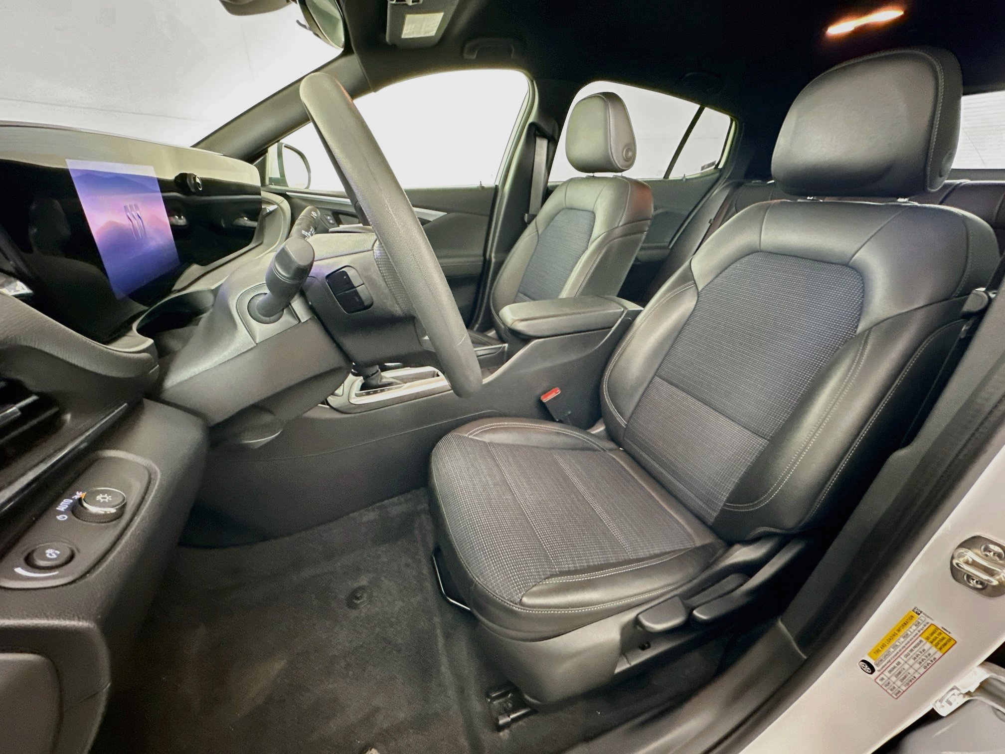 Used 2026 Buick Envista Preferred FWD image 13