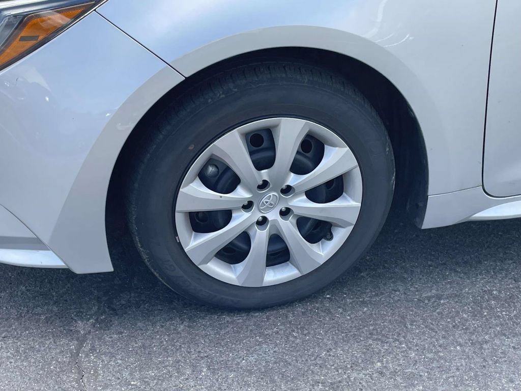 Used 2023 Toyota Corolla LE FWD image 11