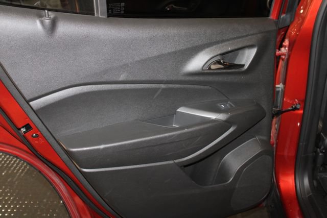 Used 2024 Chevrolet Trax LS FWD image 14