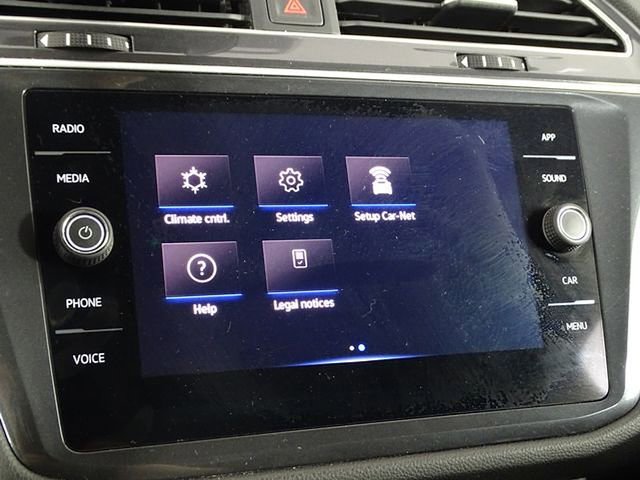 Used 2024 Volkswagen Tiguan SE image 28