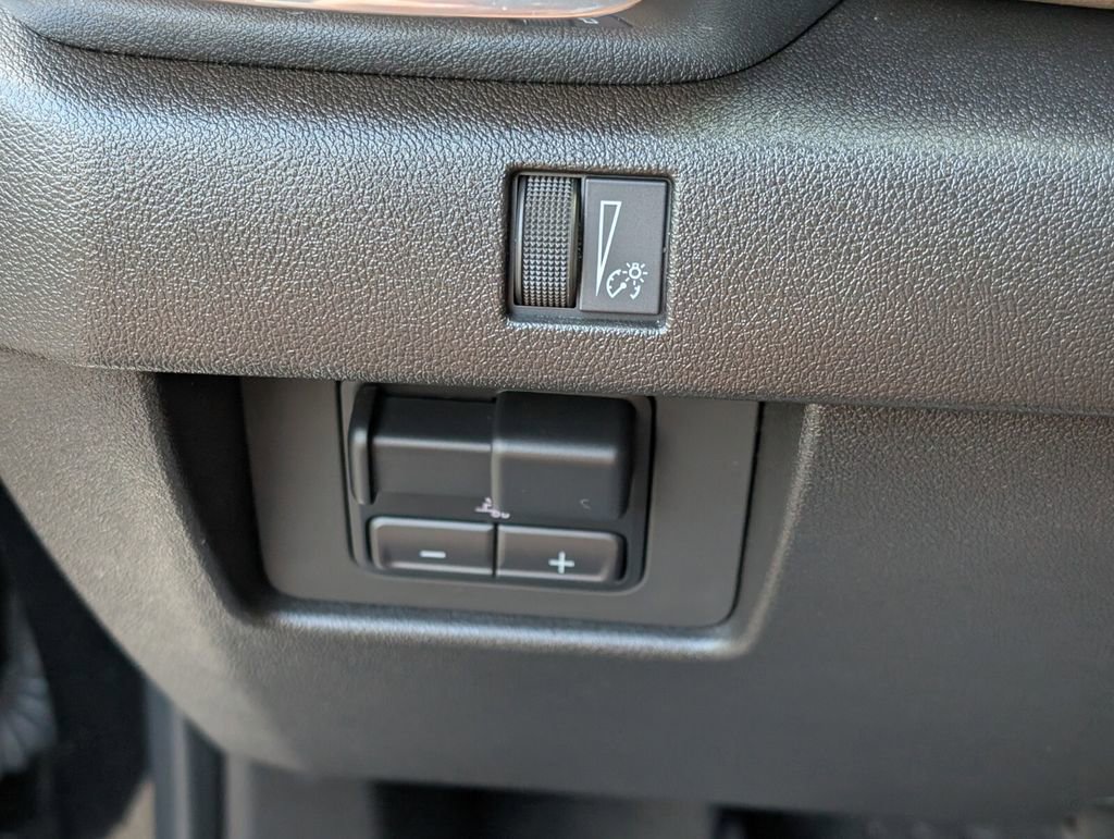 Used 2023 GMC Canyon Denali AWD/4WD image 37