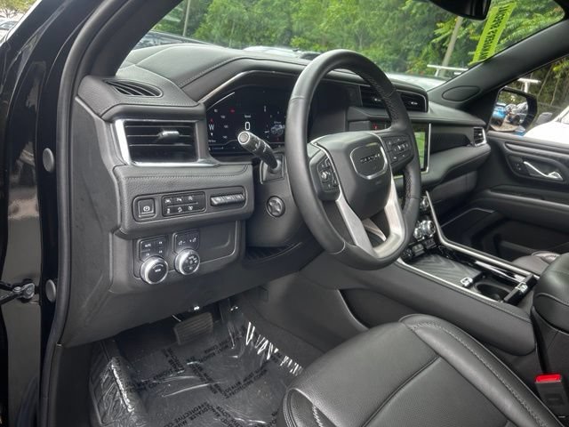 Used 2024 GMC Yukon Denali AWD/4WD image 12