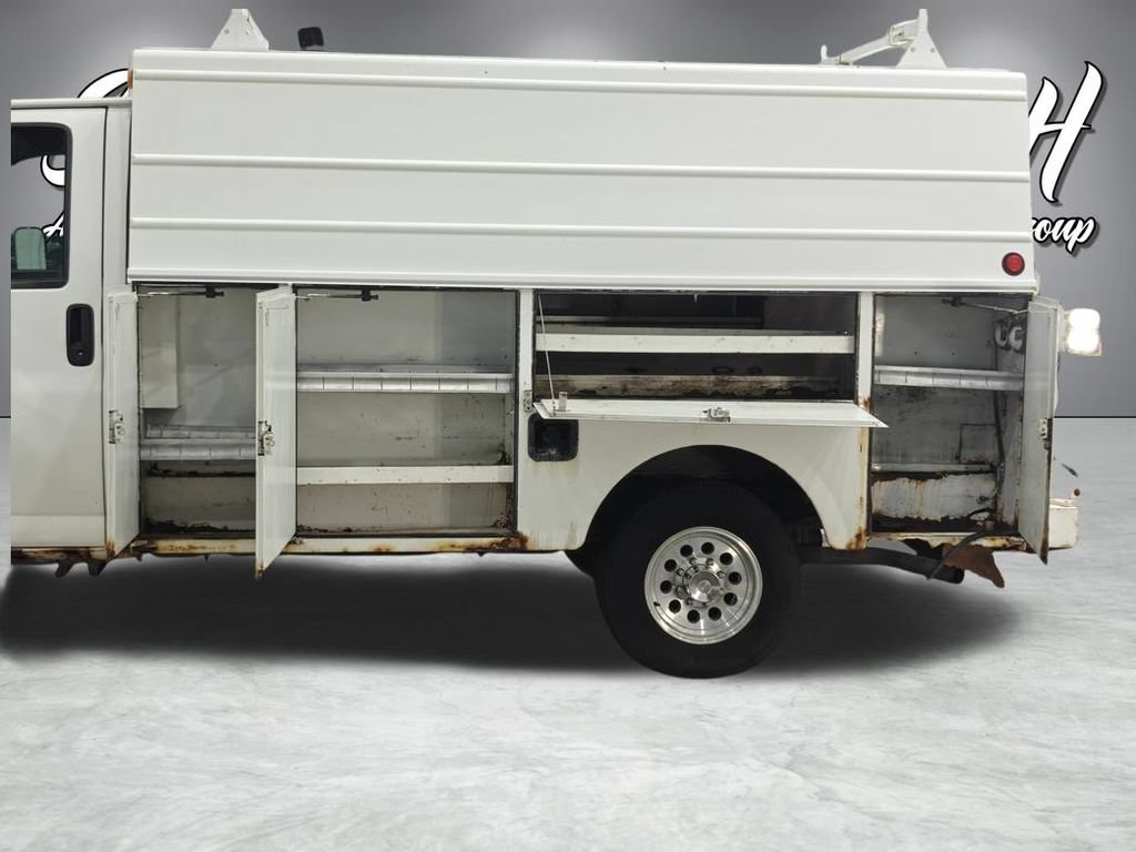 Used 2004 Chevrolet Express 3500 RWD image 16