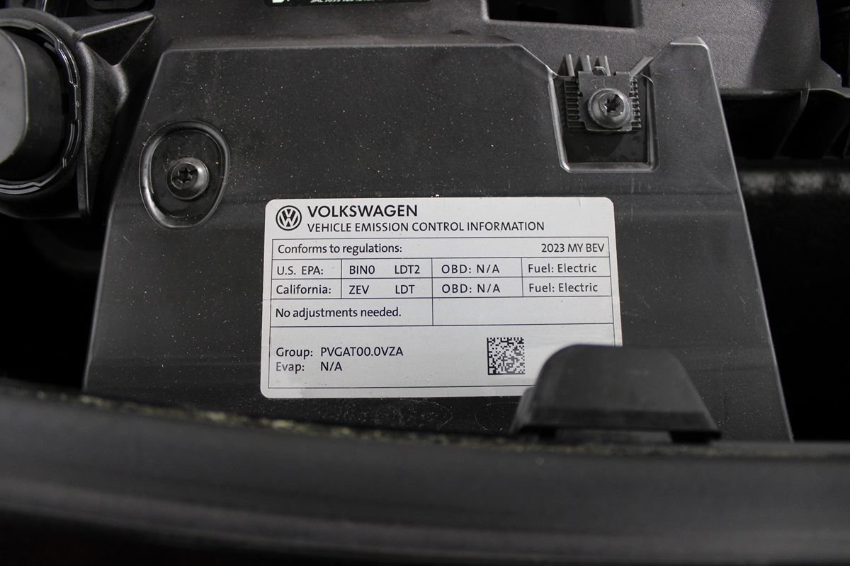 Used 2023 Volkswagen ID.4 Pro S AWD/4WD image 44