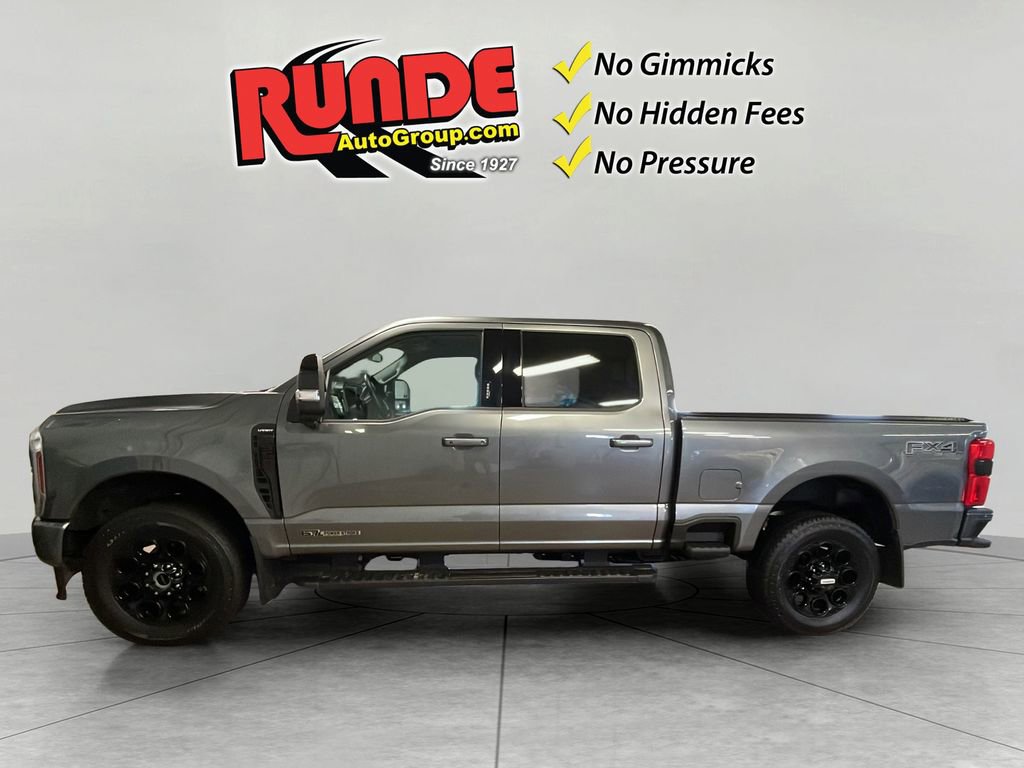 Used 2024 Ford F350 Lariat w/ Black Appearance Package AWD/4WD image 4