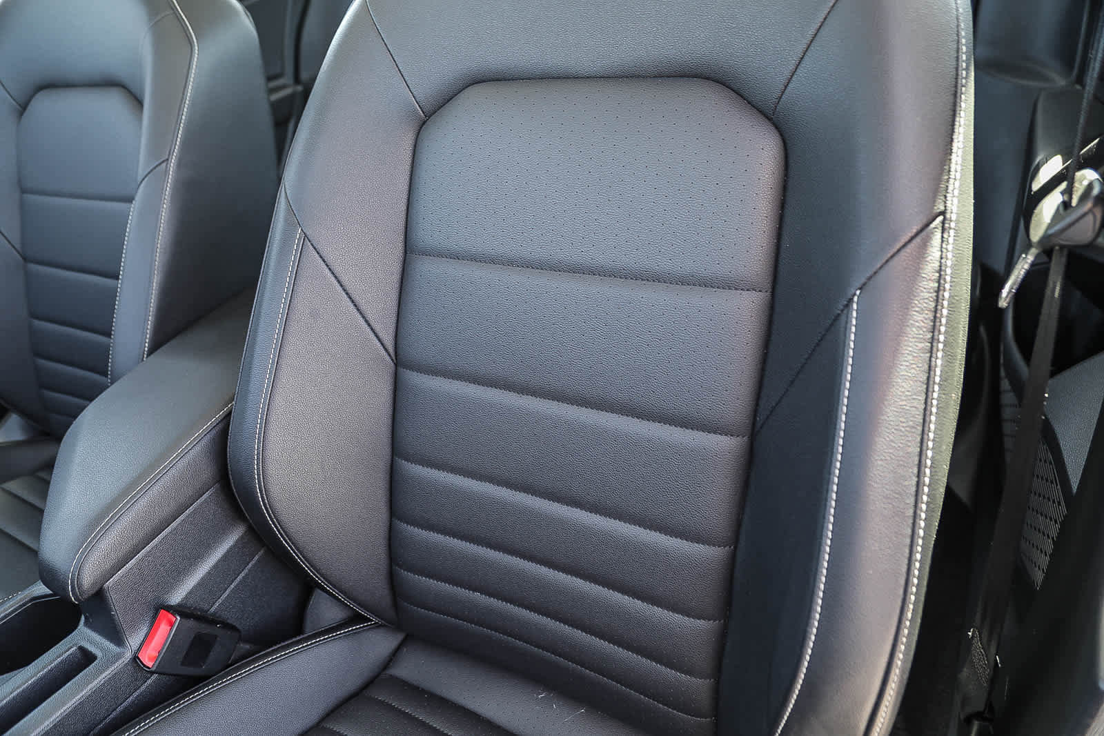 Used 2024 Volkswagen Jetta SE FWD image 24