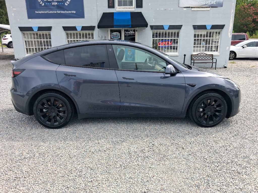Used 2023 Tesla Model Y Long Range AWD/4WD image 14
