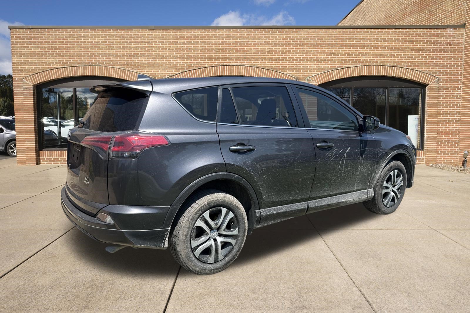 Used 2018 Toyota RAV4 LE w/ All Weather Liner Package AWD/4WD image 3
