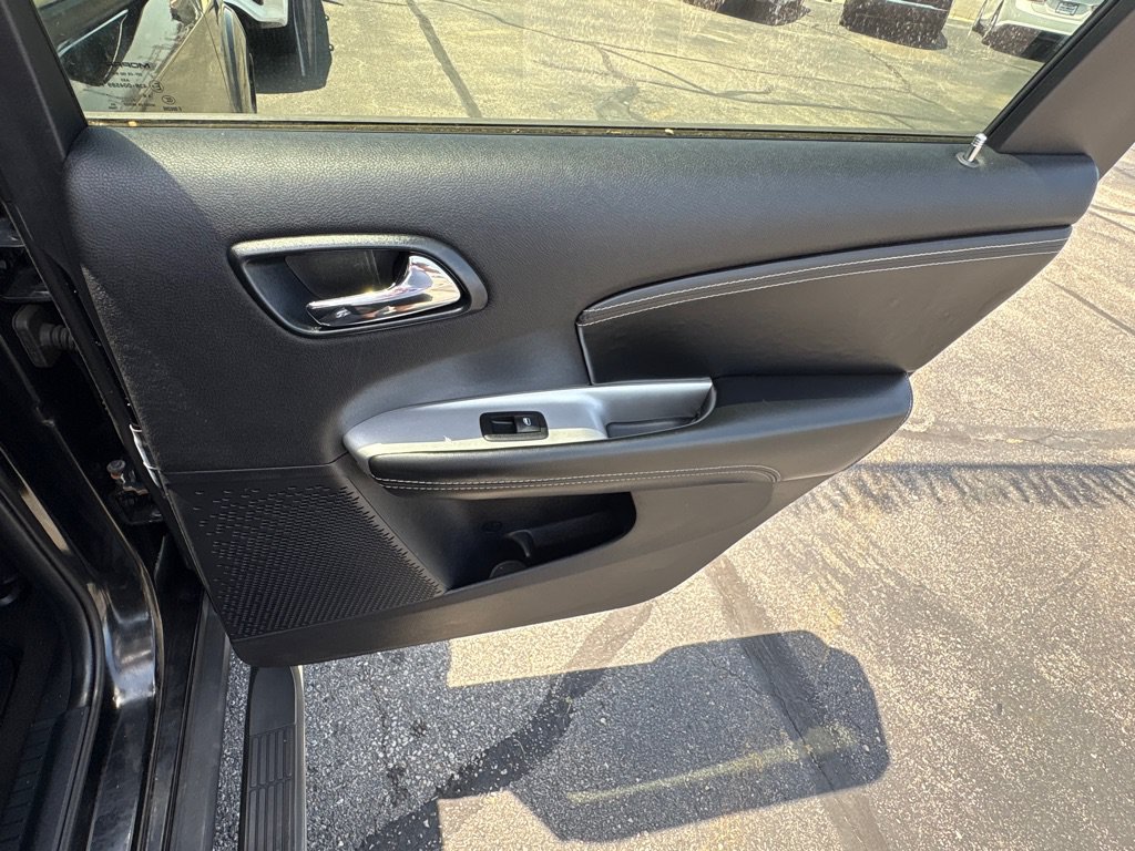 Used 2014 Dodge Journey Limited w/ Sun/Sound & Wheel Group FWD image 12