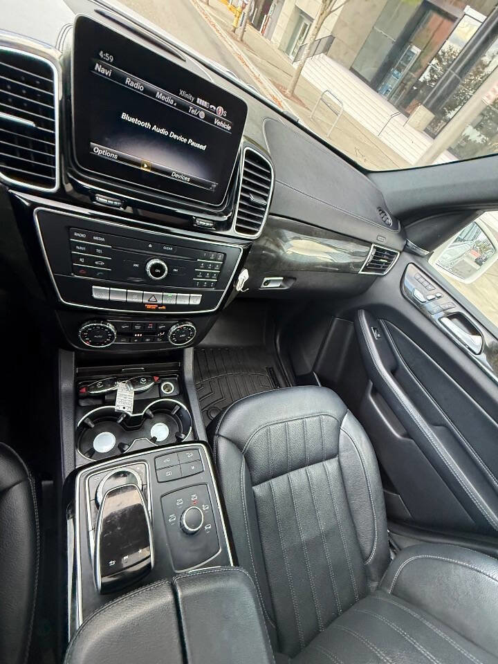 Used 2019 Mercedes-Benz GLS 450 4MATIC image 26