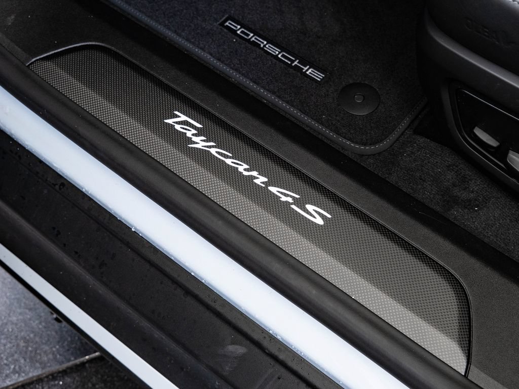 New 2026 Porsche Taycan 4S AWD/4WD image 41