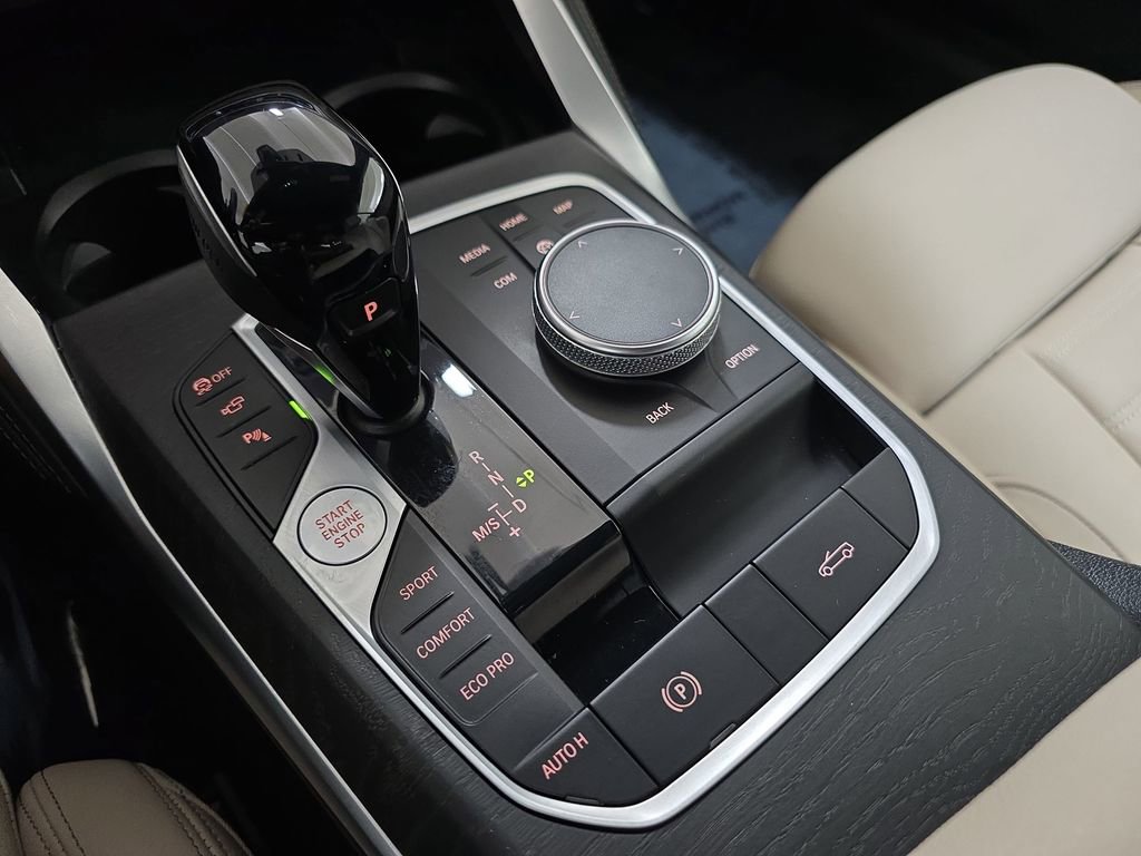 Used 2023 BMW M440i Convertible w/ Premium Package image 21