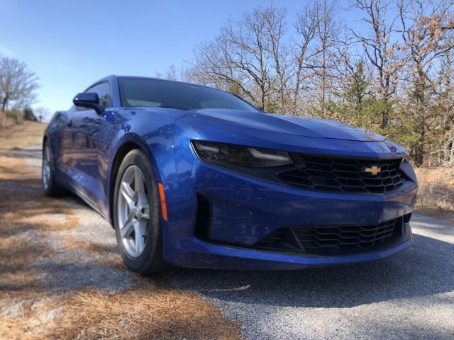 Used 2021 Chevrolet Camaro LT w/ Technology Package image 2