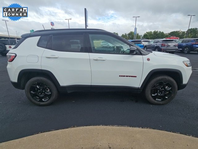 Used 2024 Jeep Compass Trailhawk image 4
