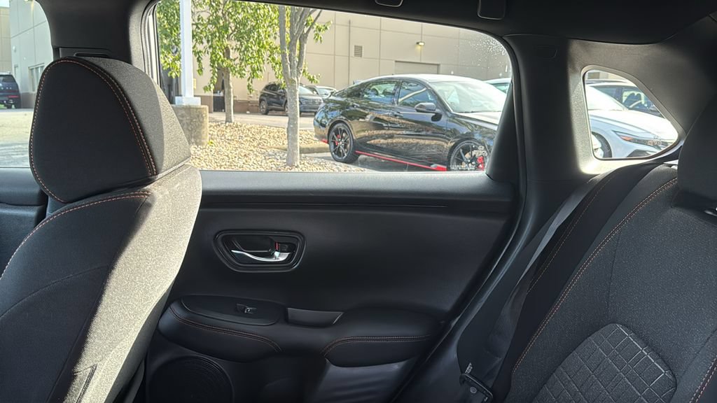 Used 2024 Honda HR-V Sport image 27