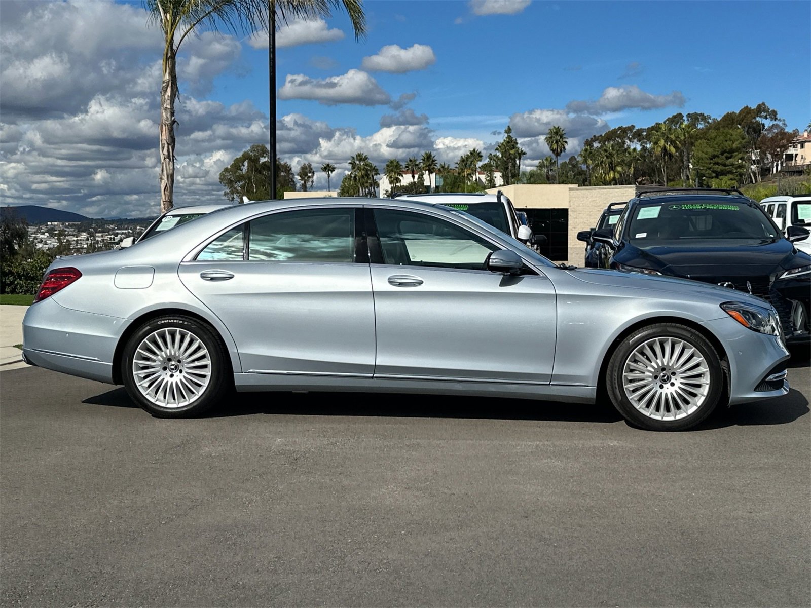 Used 2018 Mercedes-Benz S 560 Sedan image 2