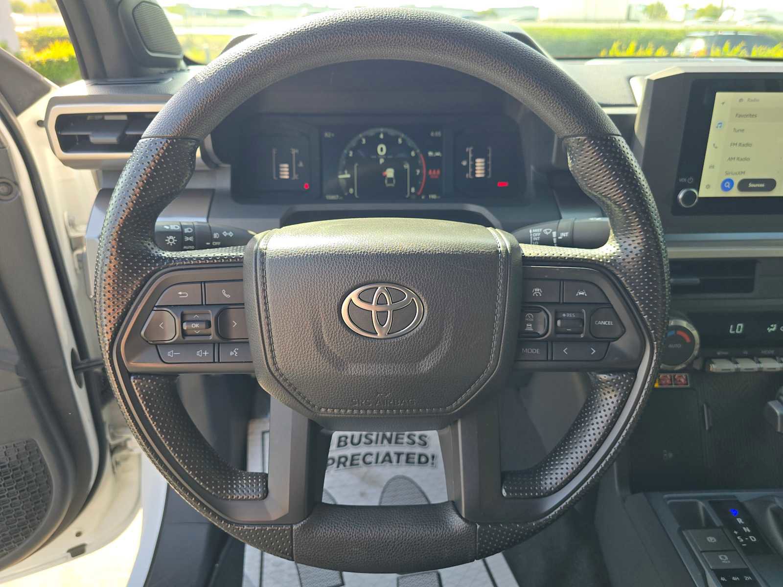 Certified 2025 Toyota Tacoma SR5 w/ SR5 Upgrade Package AWD/4WD image 23
