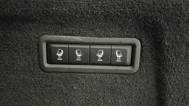 Used 2023 Jeep Grand Wagoneer L 4WD image 29
