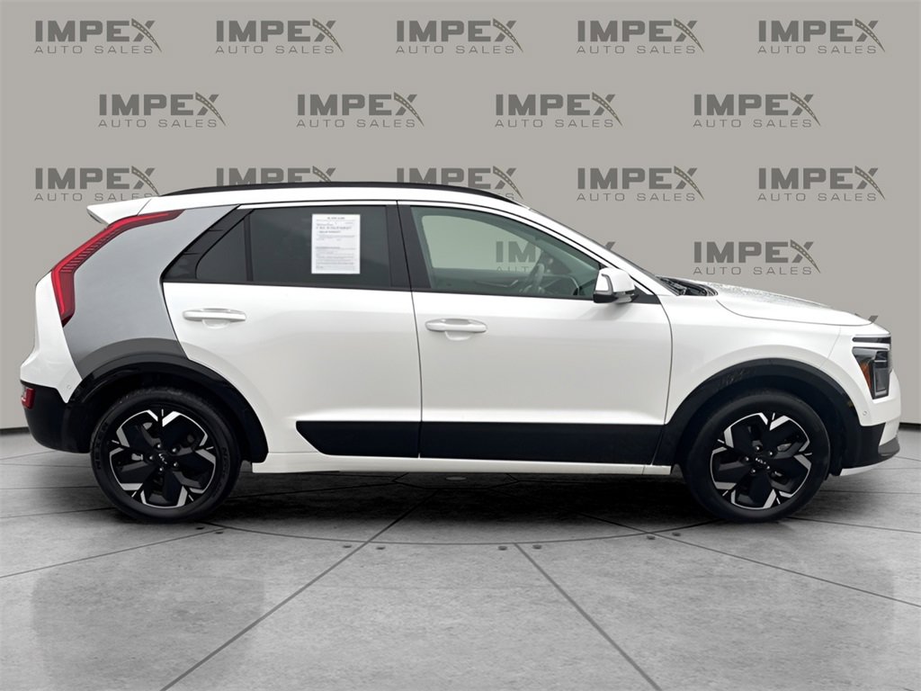 Used 2023 Kia Niro Wave w/ Wave Preserve Package image 6
