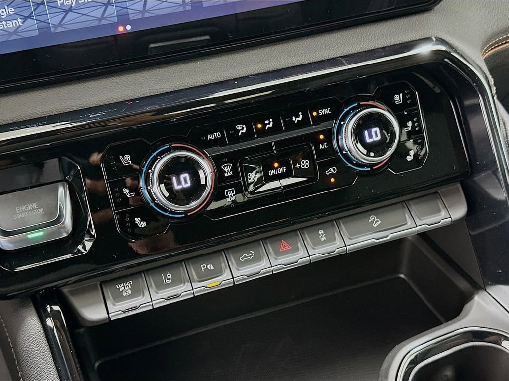 New 2026 GMC Sierra 2500 AT4 w/ AT4 Premium Plus Package AWD/4WD image 19