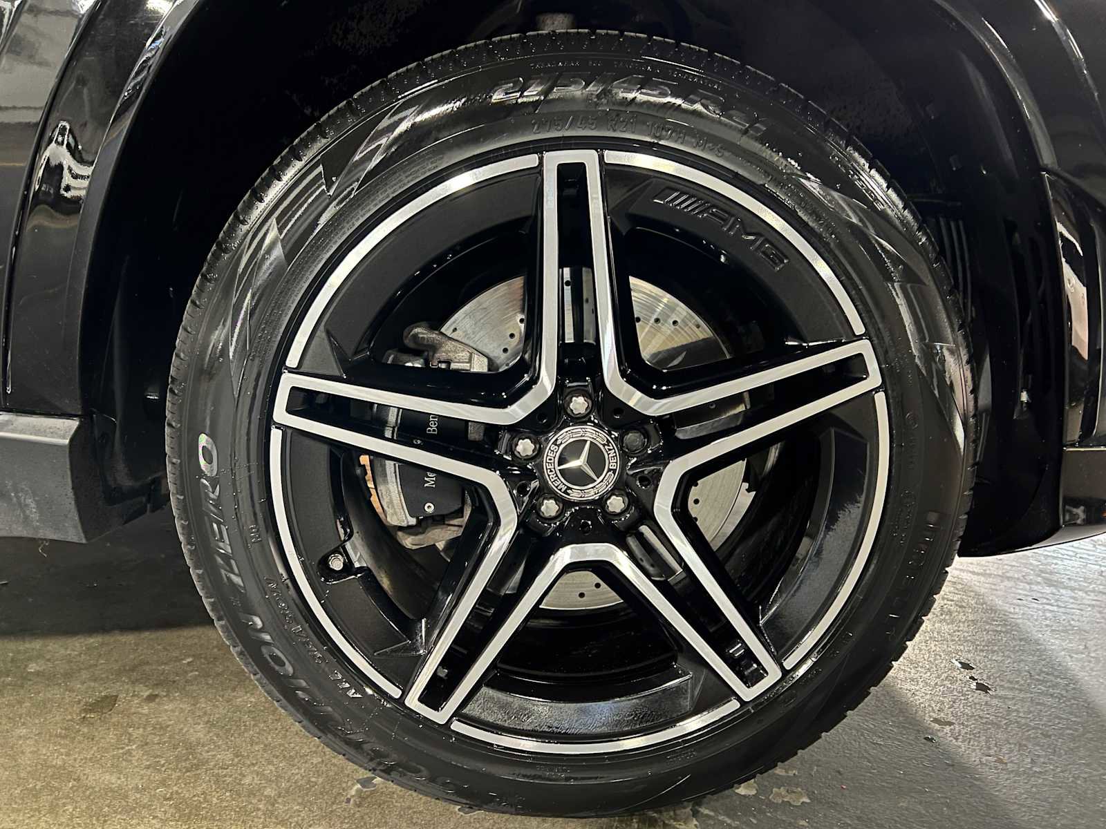 Used 2023 Mercedes-Benz GLS 580 4MATIC image 9