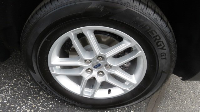 Used 2025 Ford Explorer Active image 30