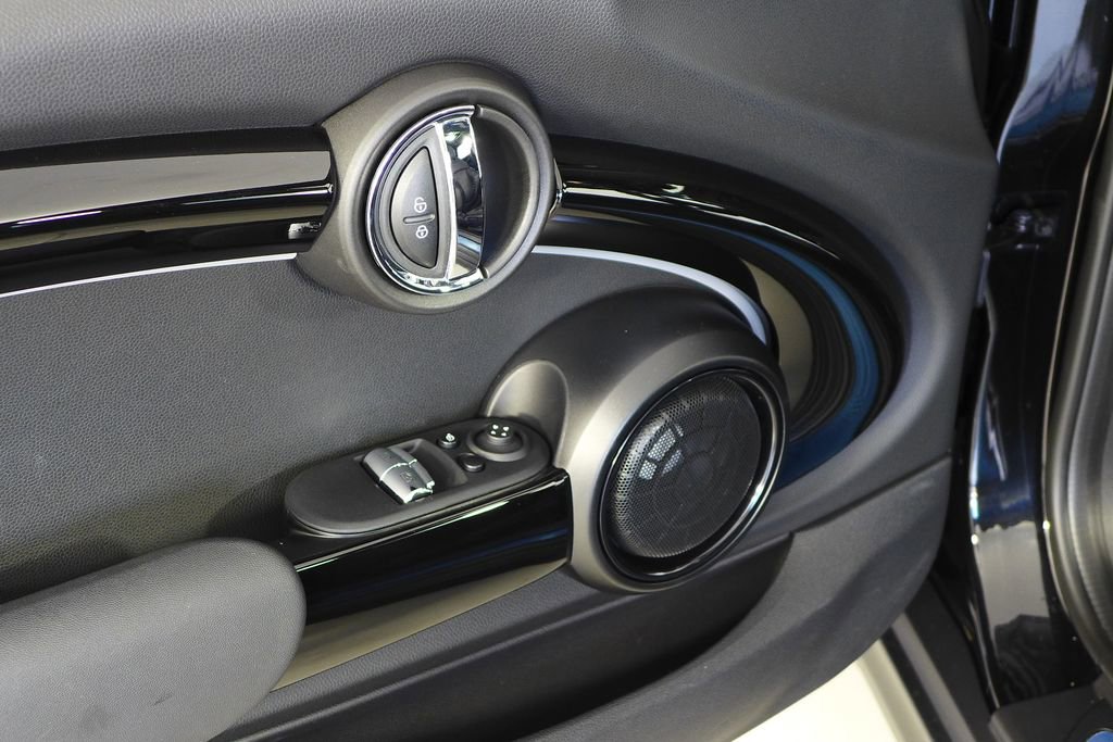 Certified 2023 MINI Cooper S image 12