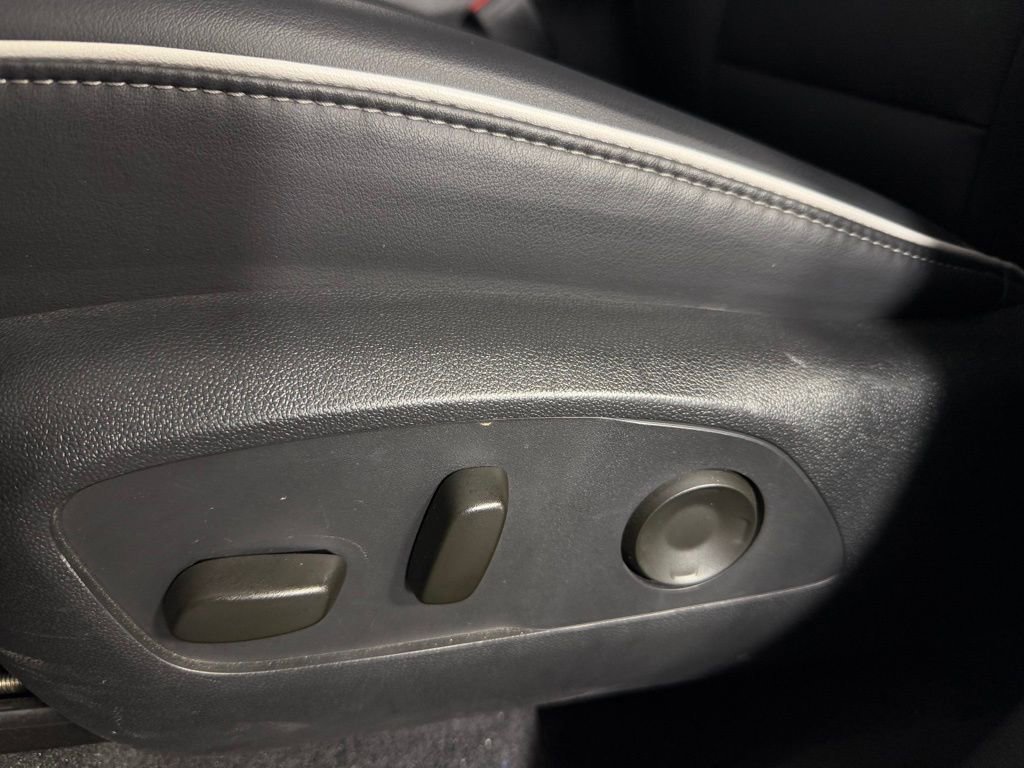 Used 2025 Buick Enclave Preferred image 23