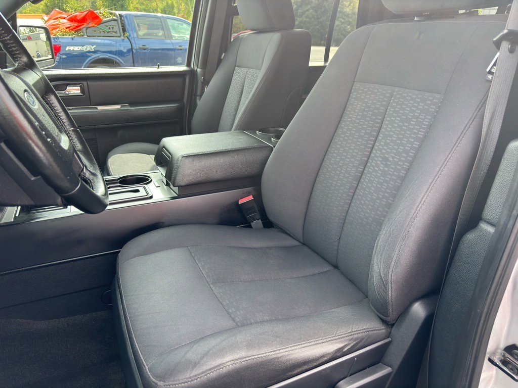 Used 2017 Ford Expedition XL w/ Equipment Group 101A AWD/4WD image 14