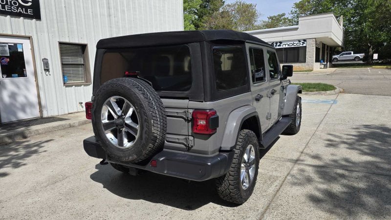 Used 2020 Jeep Wrangler Unlimited Sahara AWD/4WD image 5