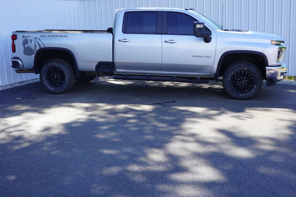 Used 2022 Chevrolet Silverado 3500 LT w/ Convenience Package AWD/4WD video 2