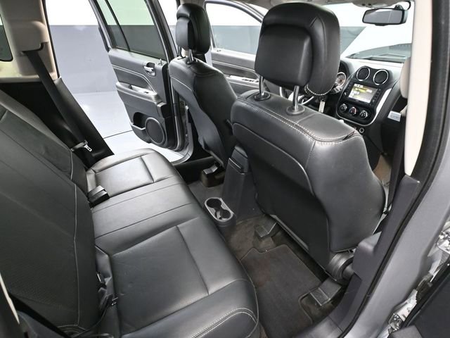 Used 2016 Jeep Compass High Altitude AWD/4WD image 39