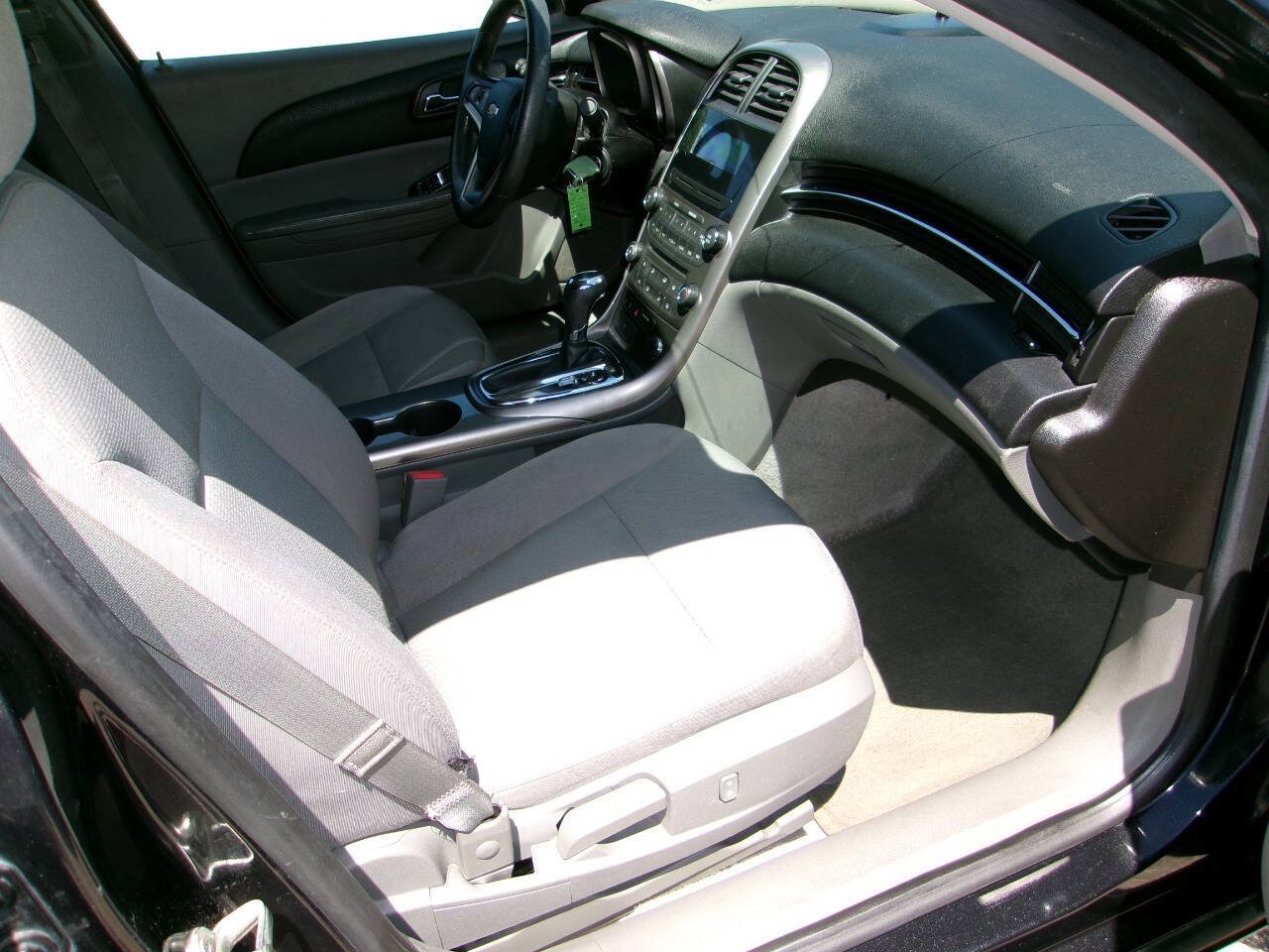 Used 2013 Chevrolet Malibu LS w/ Protection Package FWD image 8