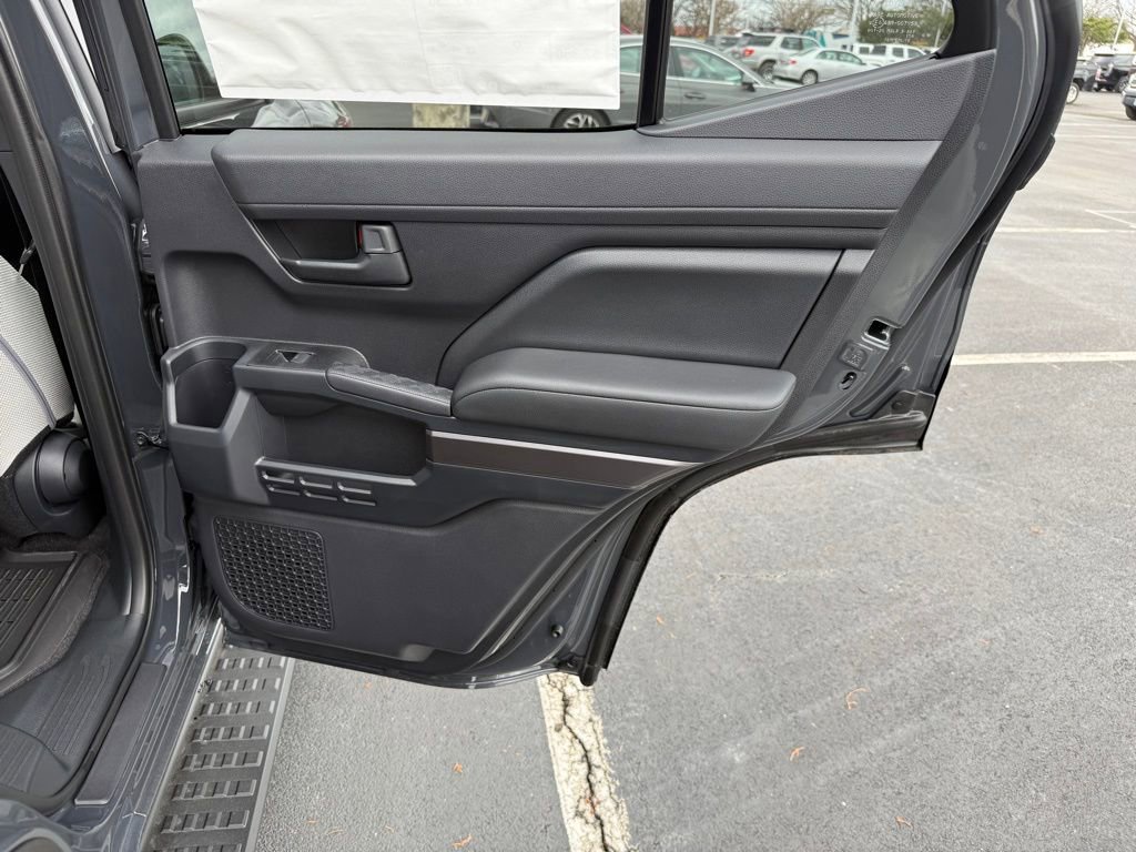 New 2026 Toyota 4Runner SR5 image 41