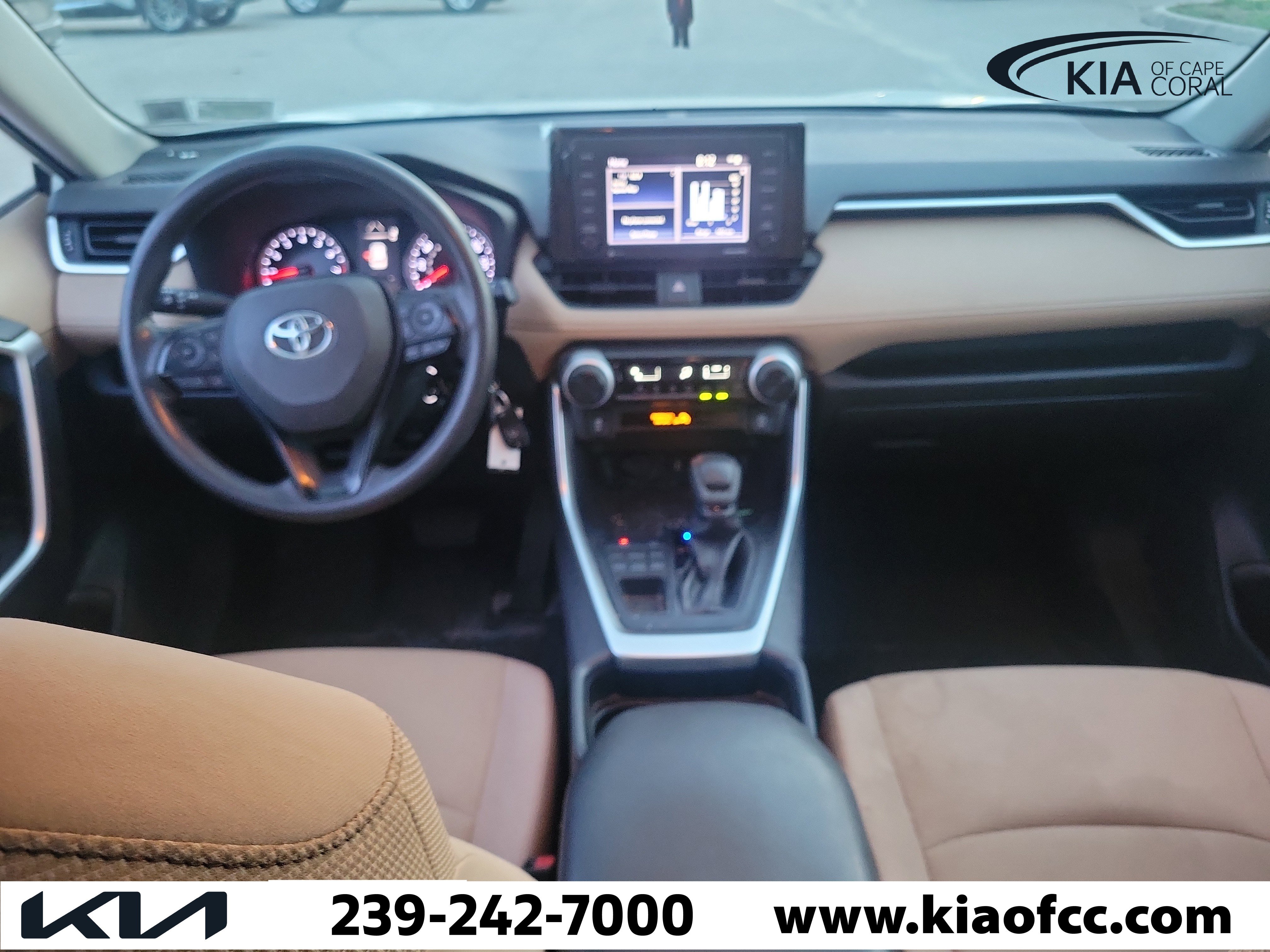 Used 2020 Toyota RAV4 LE w/ All Weather Liner Package AWD/4WD image 17